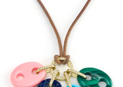 Long Necklaces Are Back (and Better Than Ever)