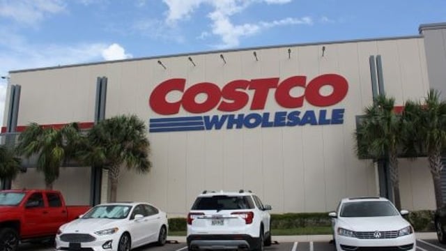 Costco to Offer Early Shopping Hours for Executive Members