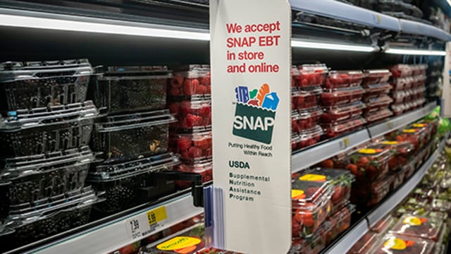 Food Retailers Back Legislation to Permanently Ban Further SNAP Transaction Fees