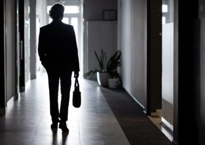 Top earners are more afraid for their employment than lower income as AI threat increases