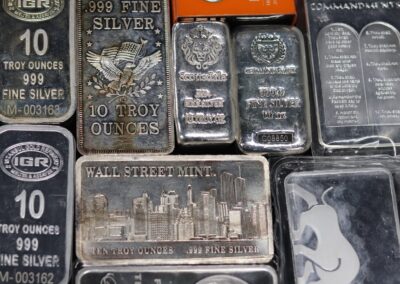 High gold, silver prices send crowds to coin and jewelry exchange shops | MPR News