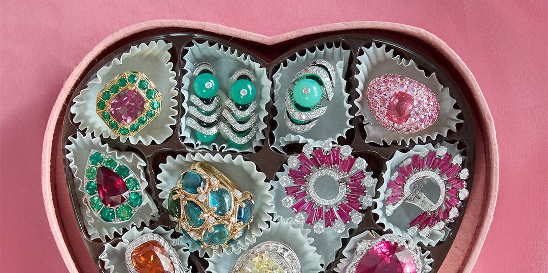 The Jewelry Trends Worth Trying for Valentine’s Day, According to a Fashion Editor