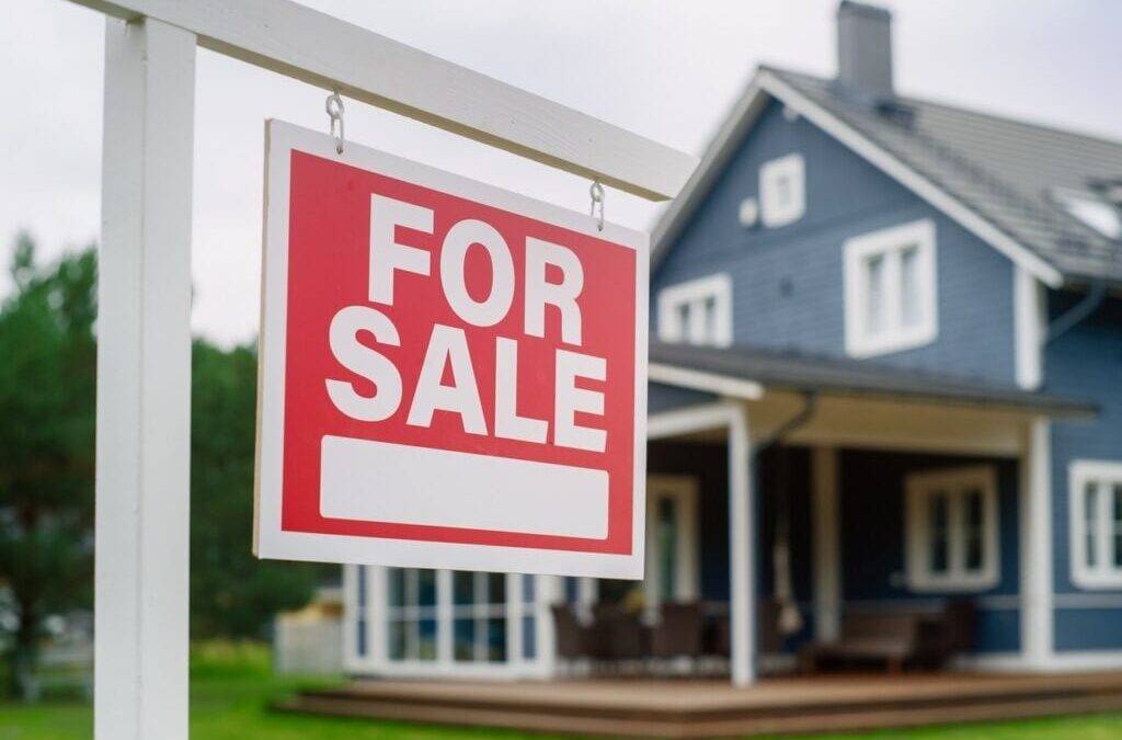 Home Sellers Over 70 Accept $20,270 Less Amid Buyer-Friendly Market – Benzinga