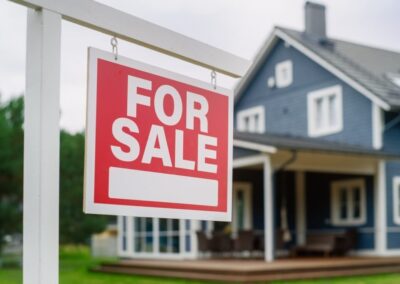 Home Sellers Over 70 Accept $20,270 Less Amid Buyer-Friendly Market – Benzinga