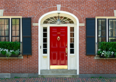 12 Inexpensive Weekend Projects That Will Boost Your Home’s Curb Appeal | Lifehacker