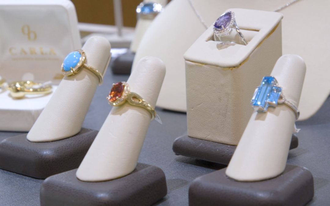 Bold gold and vibrant gems lead Valentine’s Day 2026 jewelry trends – 910News.com