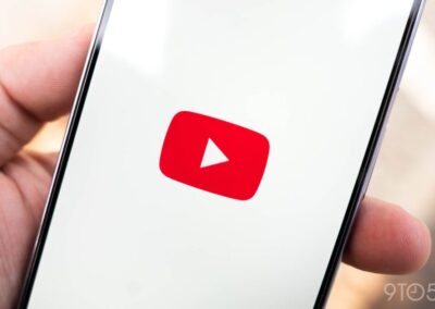 YouTube bug is placing persistent mobile ads in fullscreen videos