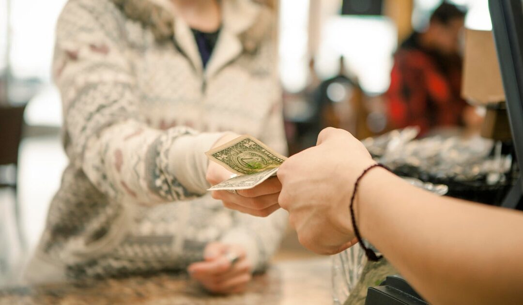 U.S. shoppers should brace for impact of higher oil prices, experts say – CBS News