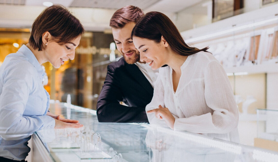 77-year-old jewelry giant will close 100 stores, shut 2 brands – TheStreet