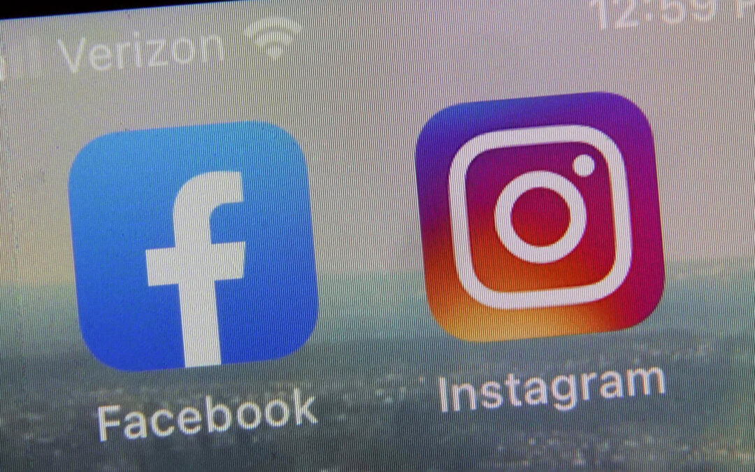 Some Mass. lawmakers want to ban social media for young teens. How would that work? | WBUR News