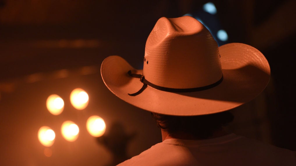 Computer-Generated Performers Rank Among Top Country Music Streams in the United States – 102.7 Coyote Country