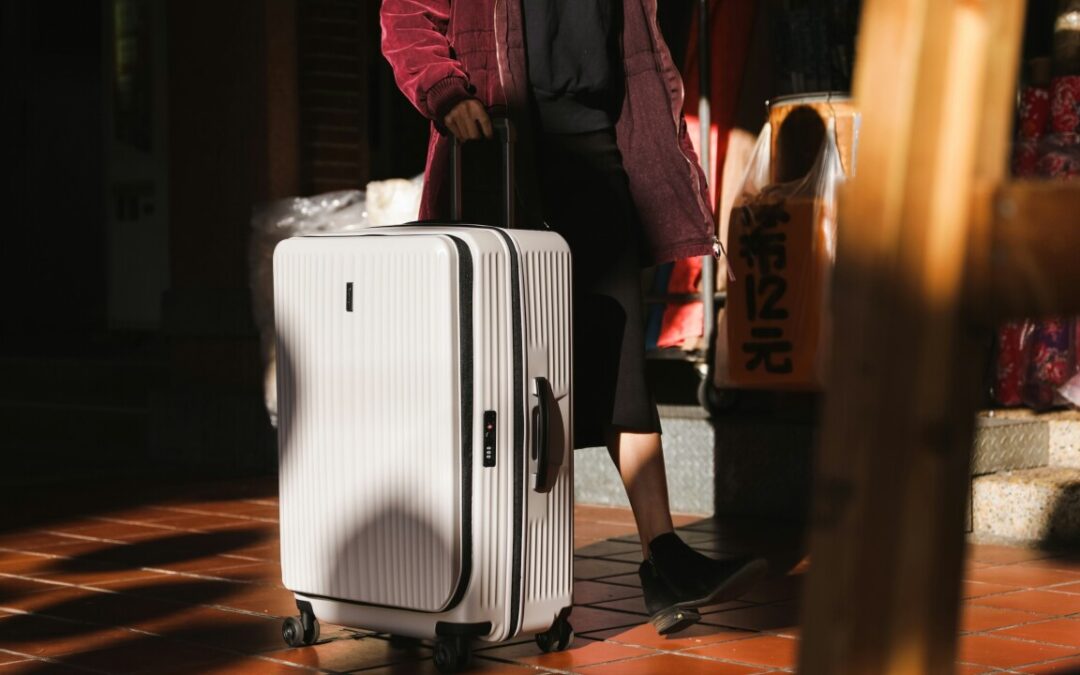 United and JetBlue Airlines to Raise Baggage Fees – AFAR