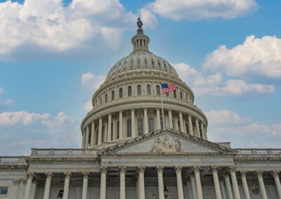 Lawmakers reintroduce bill barring PBMs from owning pharmacies