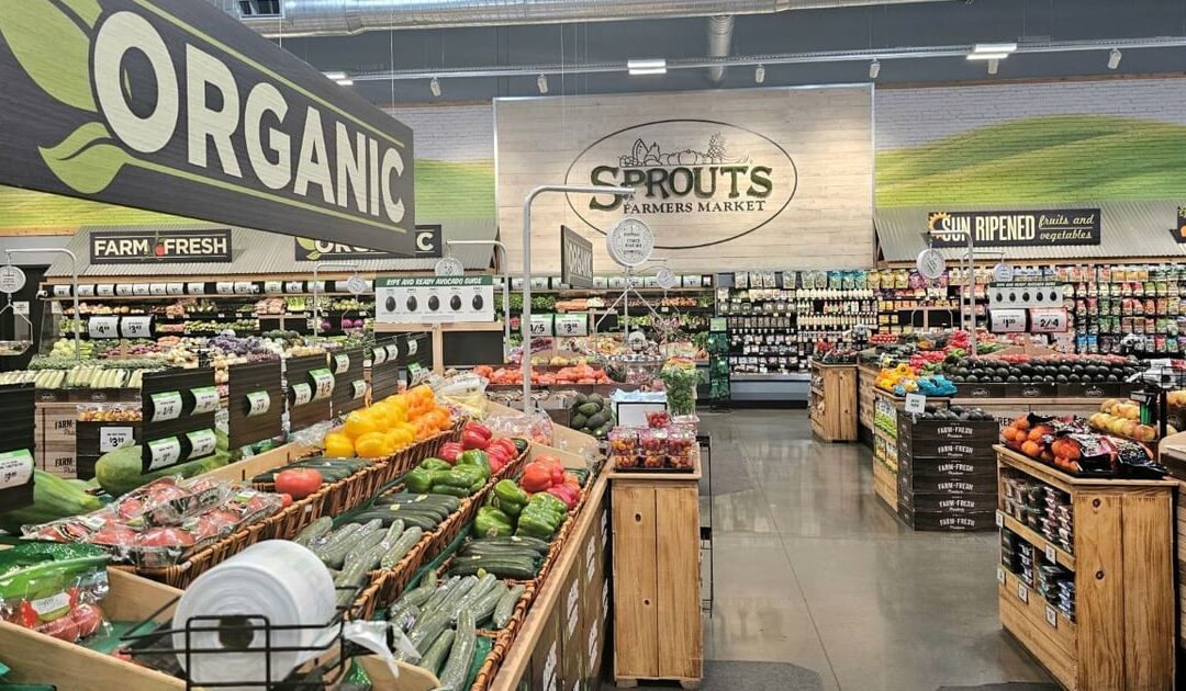 Traditional grocery stores are capturing the hottest visit