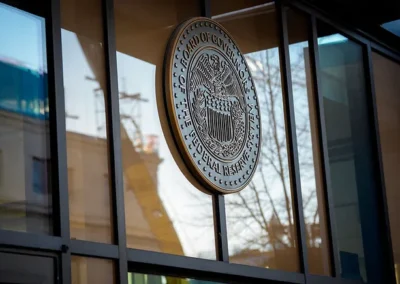 Fed, FDIC give green light to biggest US banks’ living wills | Banking Dive