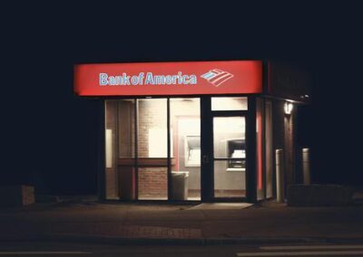 Why is JPMorgan Chase Expanding its Branch Network in a Digital Age
