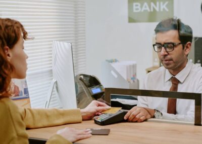 This major bank is going on a branch-opening spree – TheStreet