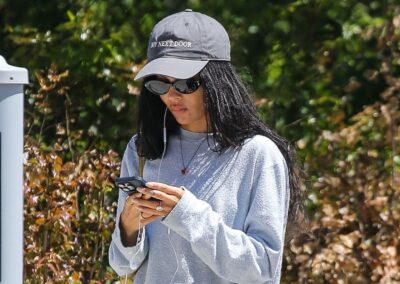Zoë Kravitz’s Engagement Ring Has Just Sparked A Fresh Jewellery Trend | Who What Wear