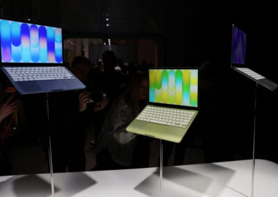Apple increases prices for Macs and iPads, blaming memory chip shortage fueled by AI | PBS News