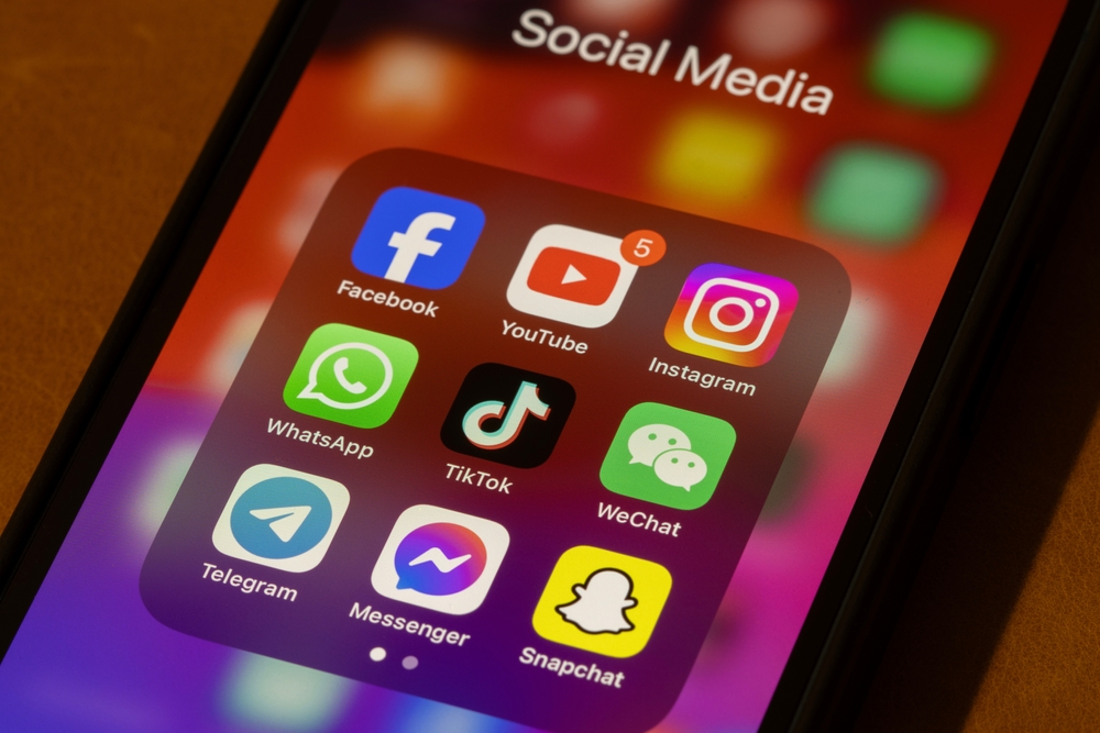 Meta has launched paid subscriptions for its applications, Instagram Plus, Facebook Plus, and WhatsApp Plus, to reduce dependence on advertising.