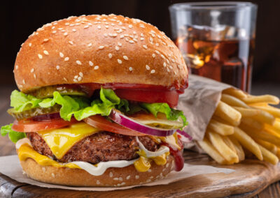 Reddit Says This Restaurant Chain’s Burger Deal Rivals Fast Food Joints