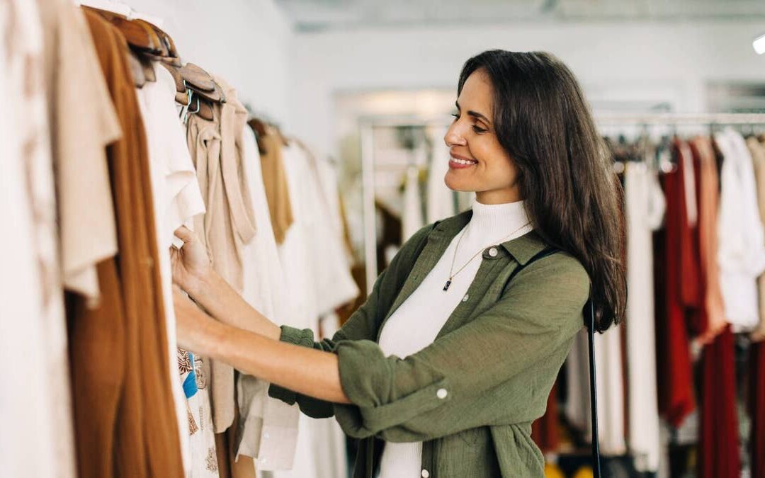 Popular fashion chain files Chapter 11 bankruptcy, closes stores – TheStreet