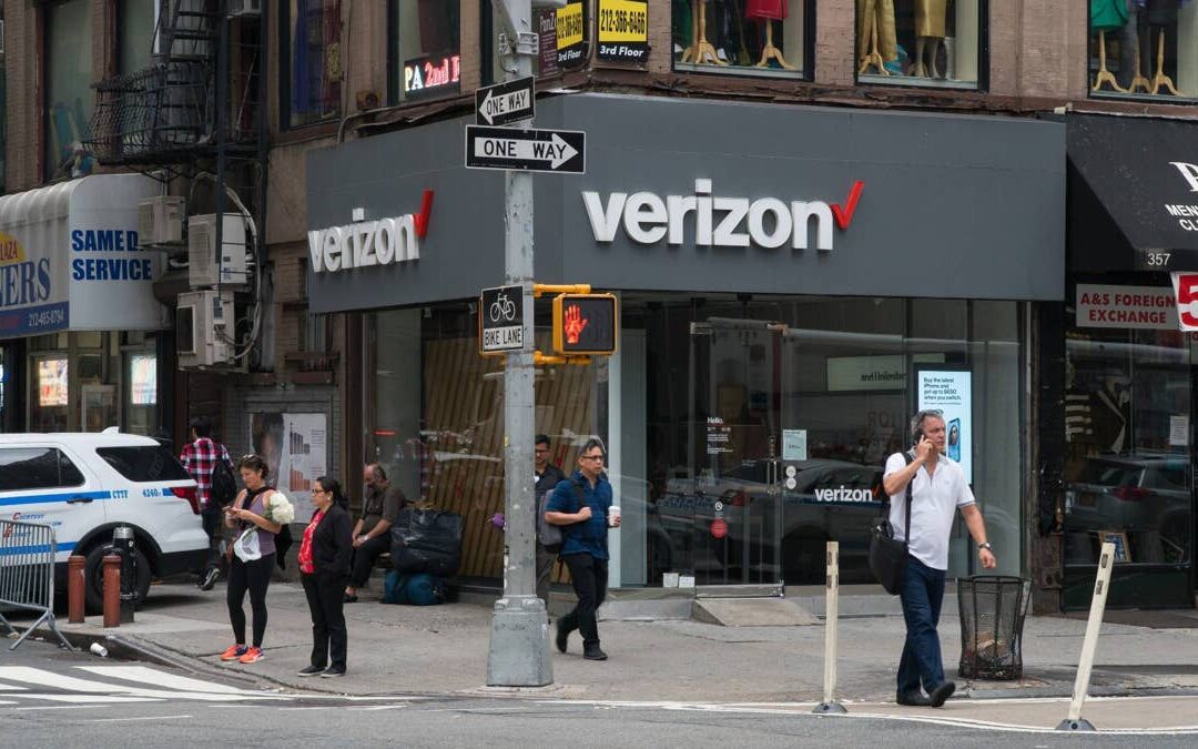 Verizon, AT&T suffer major customer data setback – TheStreet