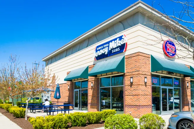 Jersey Mike’s IPO reflects growing investor appetite for restaurants | Restaurant Dive