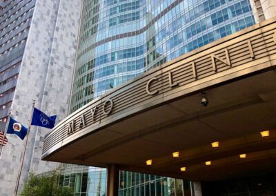One of the world’s most prominent hospitals is testing how AI can revolutionize health care | CNN Business