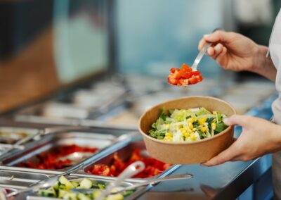 Restaurant visits fall, grocery store lettuce sales dip. Here’s how cyclosporiasis is affecting businesses. – CBS News