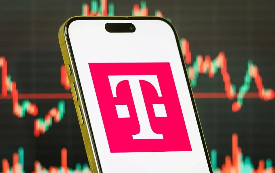 Mint Mobile launches $15 all-plan deal amid T-Mobile hikes