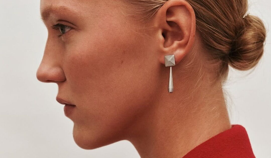 This Vintage-Style Jewelry Is Worth Investing In