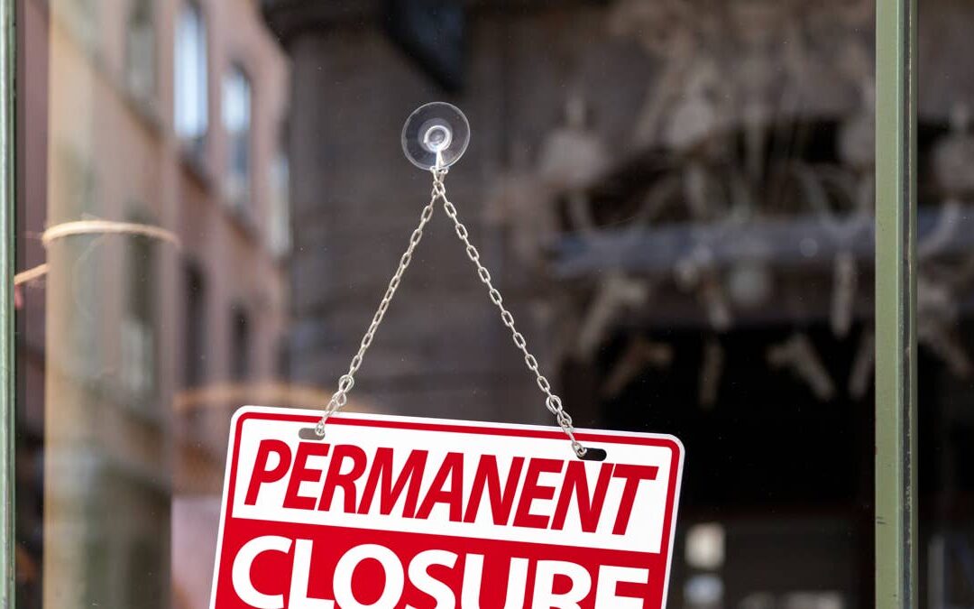 Another luxury fashion retailer closes 139 stores as merger fails  – TheStreet