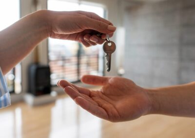 Homes are selling below asking in 38 of the 50 biggest U.S. cities