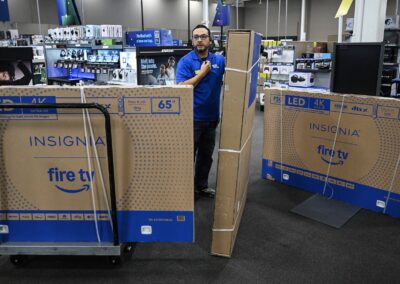 Best Buy sales up as consumers spend on electronics
