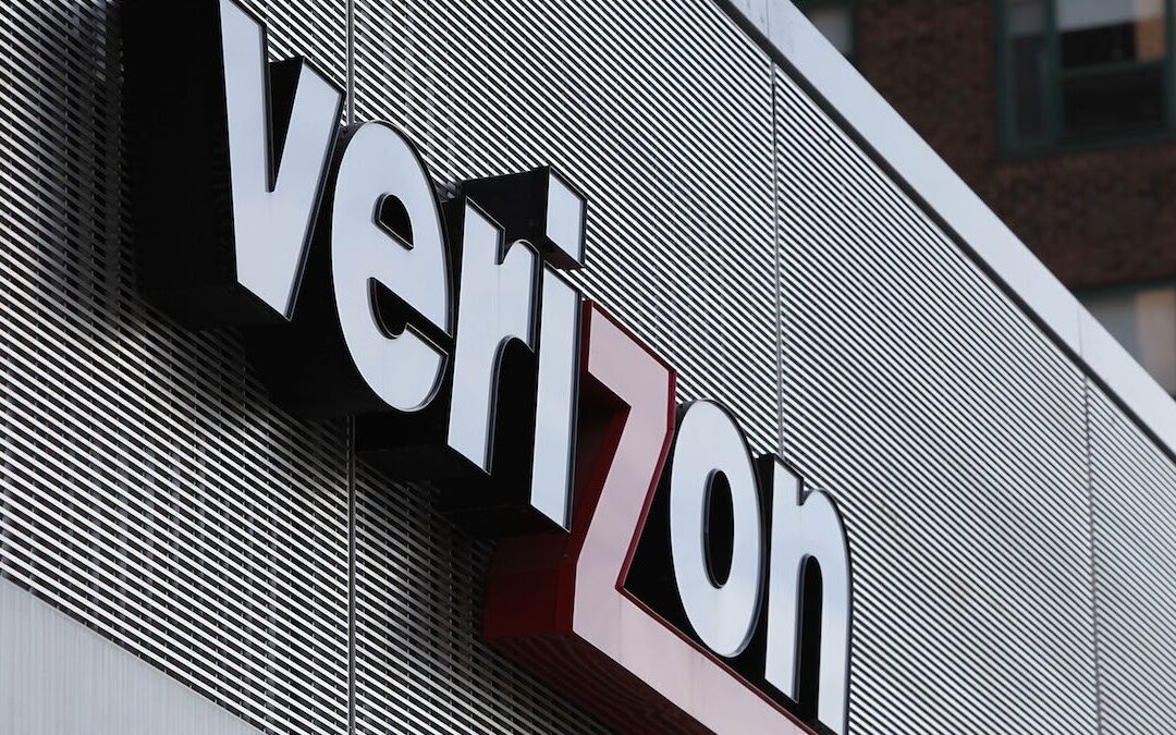 Fiber cuts from vandalism leads to disruption in Verizon service – NBC Los Angeles