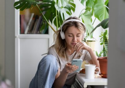 Gen Z Has the Lowest Credit Card Debt of Any Working Generation. Here’s Why