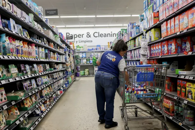 How big box retailers are using tariff refunds | Supply Chain Dive