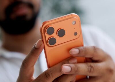 Apple will now let you lease your next iPhone or Mac instead of buying it | CNN Business