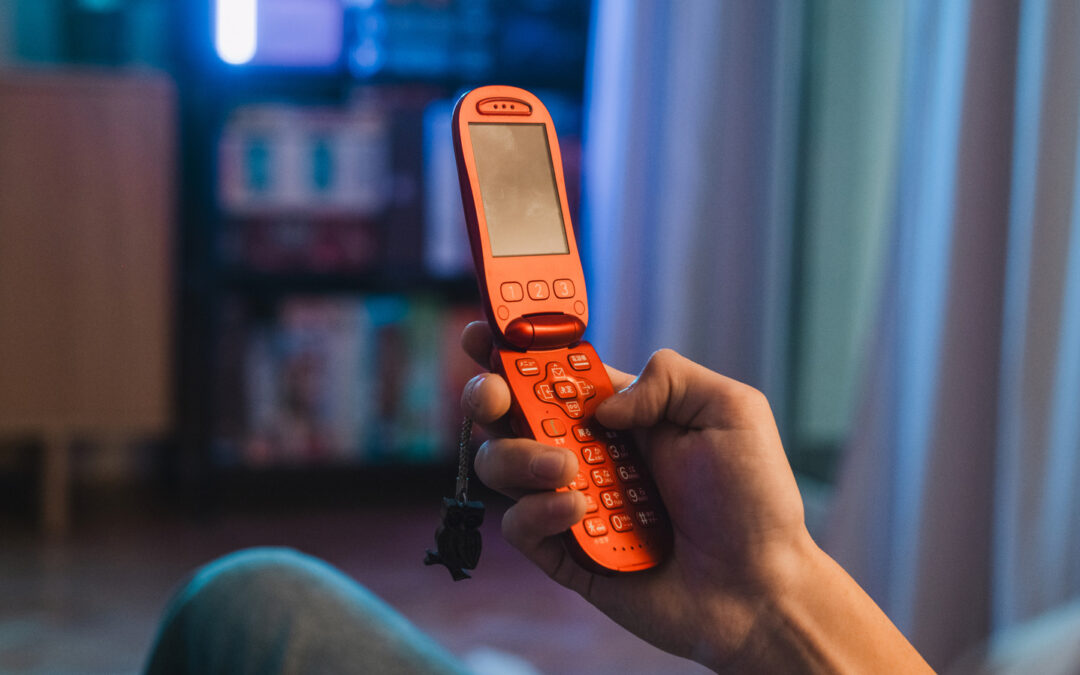 Flip Phones Are Making A Comeback – And Gen Z Is Leading The Charge