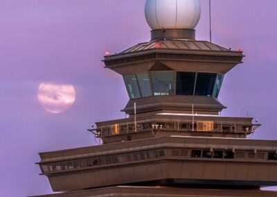 FAA brings in AT&T for network modernization program – Washington Technology