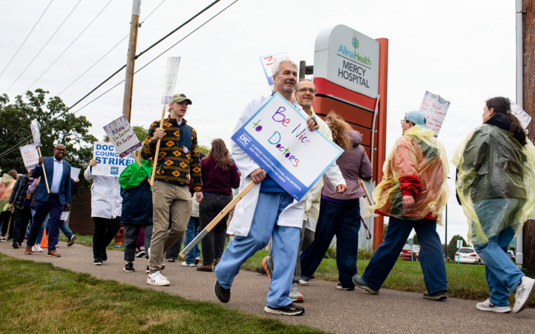 Allina hospital doctors walk off the job in historic 4-day strike in Minnesota • Minnesota Reformer