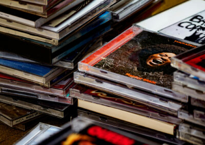CD Sales Have Jumped 59 Percent, But Half of Young Adult Buyers Don’t Own a Player – RELEVANT
