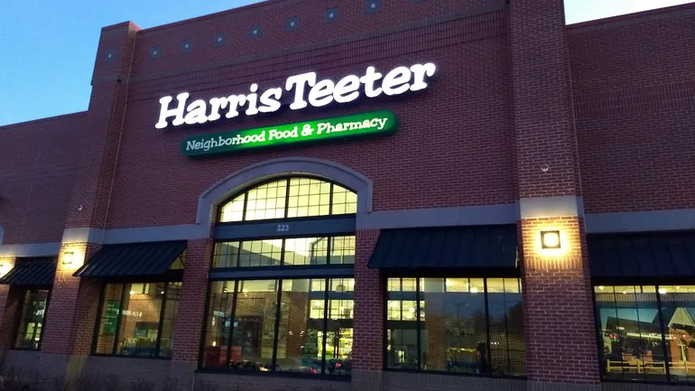 Harris Teeter to spend $253M to upgrade, expand Charlotte-area stores | Grocery Dive