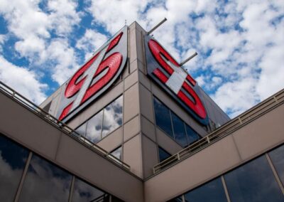 Simmons Bank to close 26 branches in effort to boost earnings | 5newsonline.com