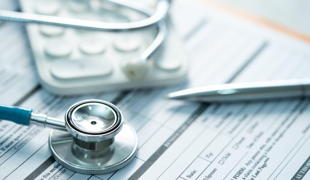 Employer and worker health plan costs expected to jump in 2027 – CBS News
