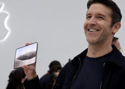 Apple’s new CEO unveils a foldable iPhone : NPR