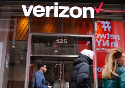 Verizon addresses backlash over plan to end landline service – TheStreet