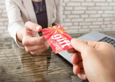US holiday shoppers reaching for gift cards given tight budgets | Retail Customer Experience