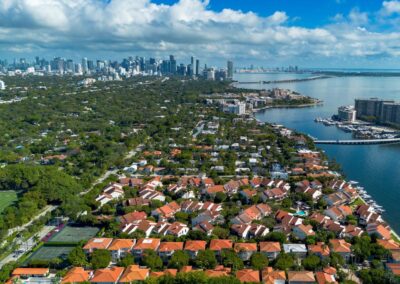 US home sellers outnumber buyers by record 63%